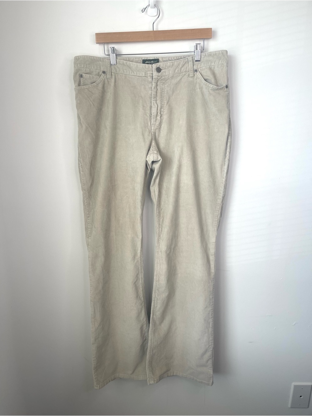 Eddie Bauer Women's Corduroy Pants in Light Tan size 16 long